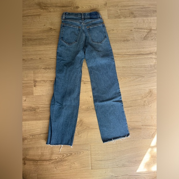 Abercrombie Curve Love 90s Relaxed Jean - Picture 3 of 4